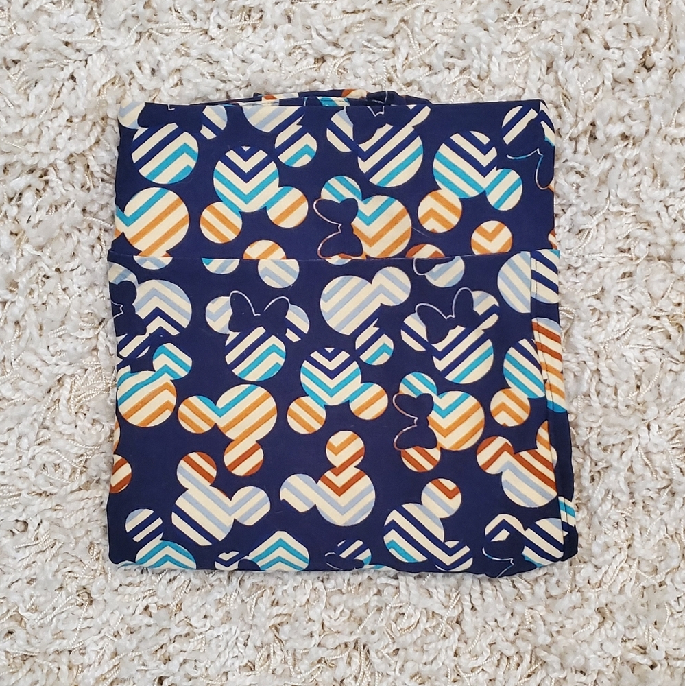 NWOT Minnie & Mickey leggings